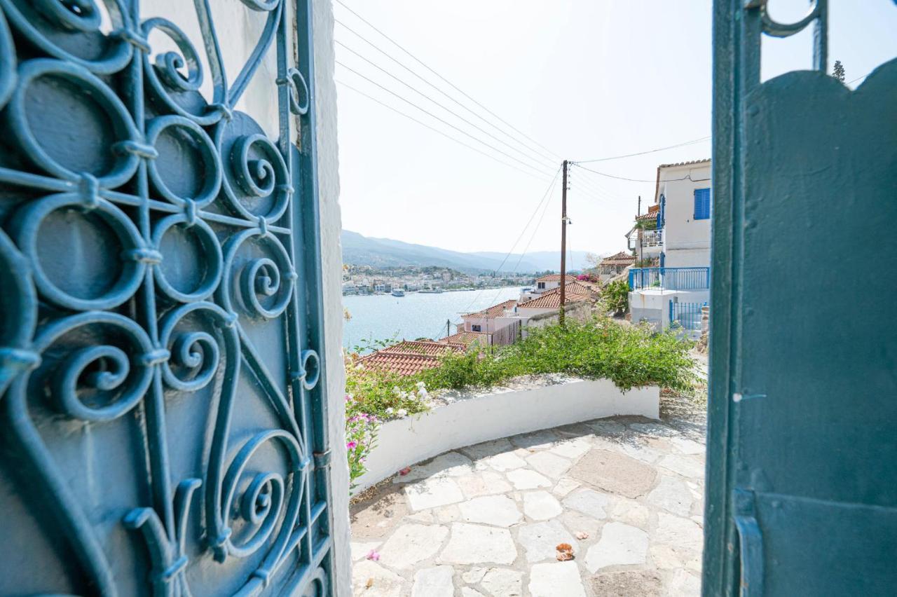 Traditional House Under The Clock Tower With Sweet View Poros Town Exterior photo