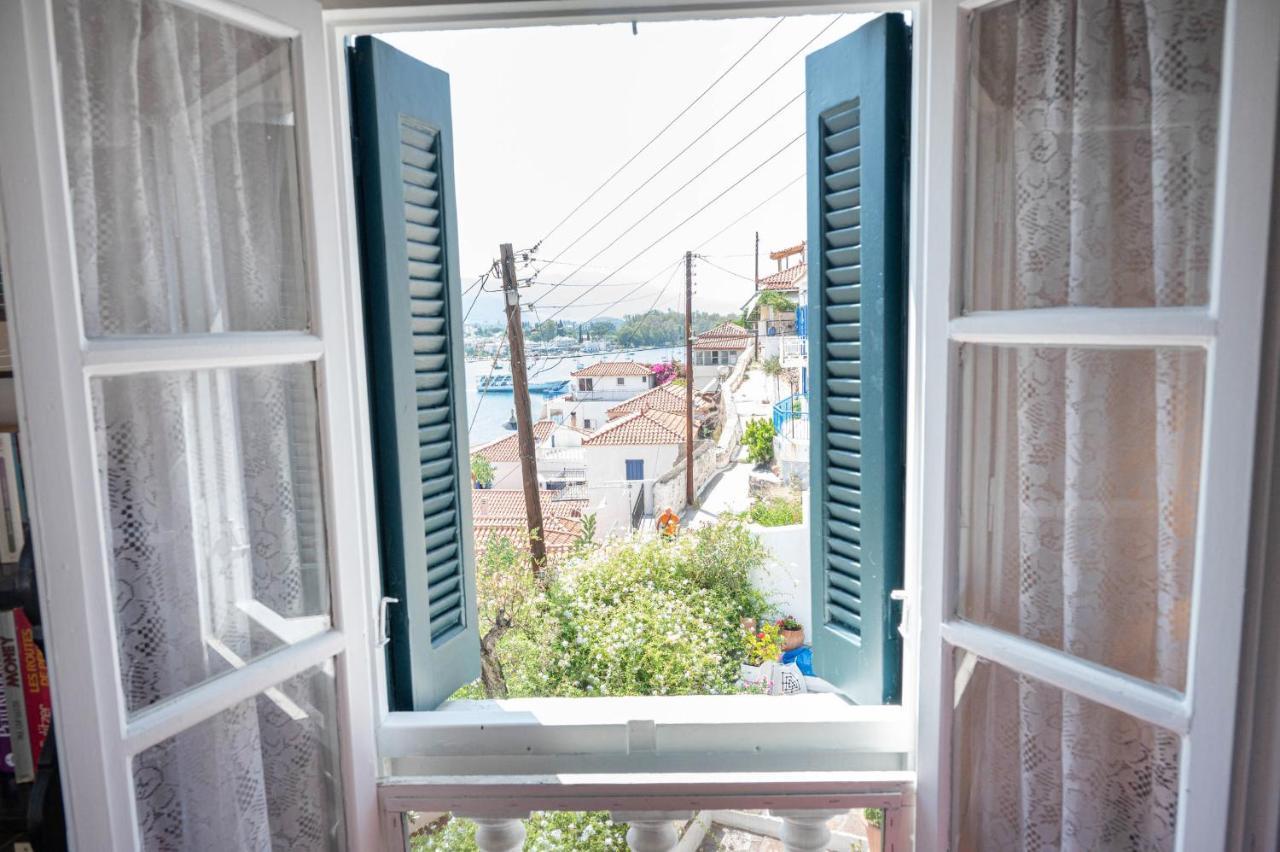 Traditional House Under The Clock Tower With Sweet View Poros Town Exterior photo